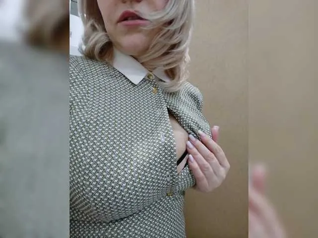 Live sex webcam photo for Lasiy #272917431