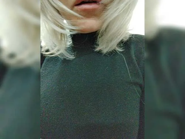 Live sex webcam photo for Lasiy #276974914