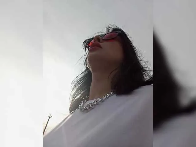 Live sex webcam photo for Lassy999 #290674892