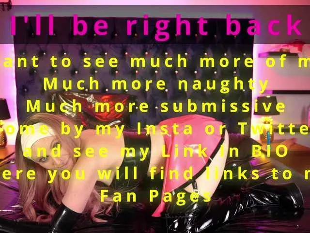 Live sex webcam photo for Latex-lacie #276560467
