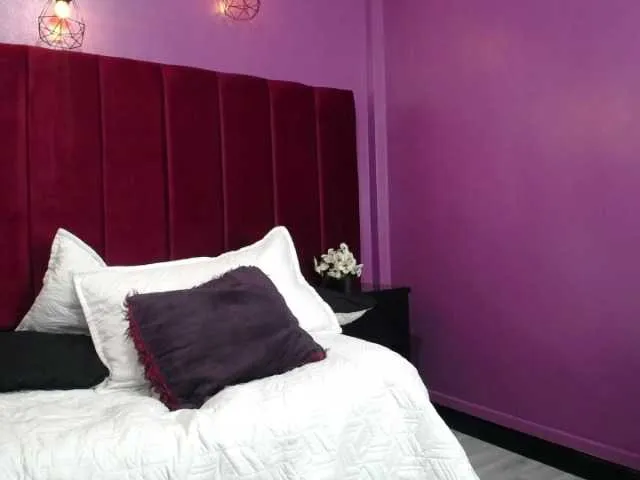 Live sex webcam photo for Latiin-boyy- #276337673