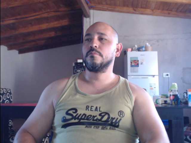 Live sex webcam photo for Latin-daddy #273191857