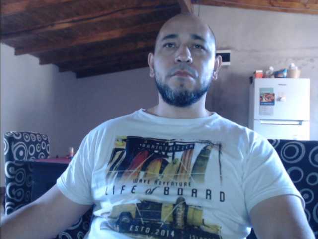 Live sex webcam photo for Latin-daddy #273222083