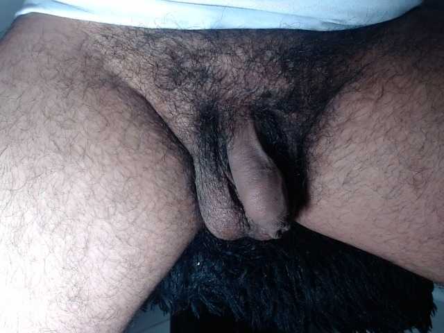 Live sex webcam photo for LatinGaska #273744545