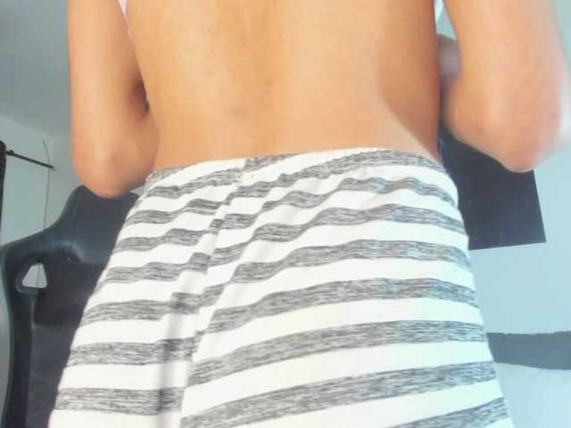 Live sex webcam photo for LatinGodessxx #290679896