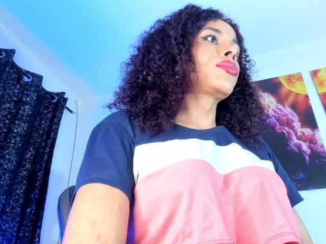 Live sex webcam photo for LatinGodessxx #291086863