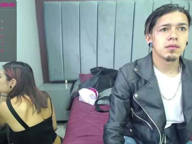 Live sex webcam photo for LatinHorny69 #275543918