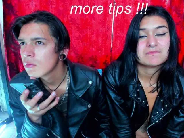 Live sex webcam photo for LatinHorny69 #276901586