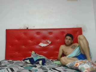 Live sex webcam photo for LatinPartyShw #192119547