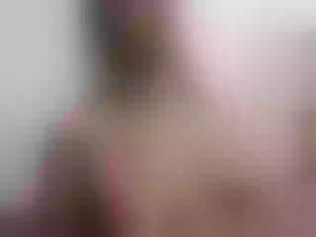 Live sex webcam photo for LatinaDream #271840825