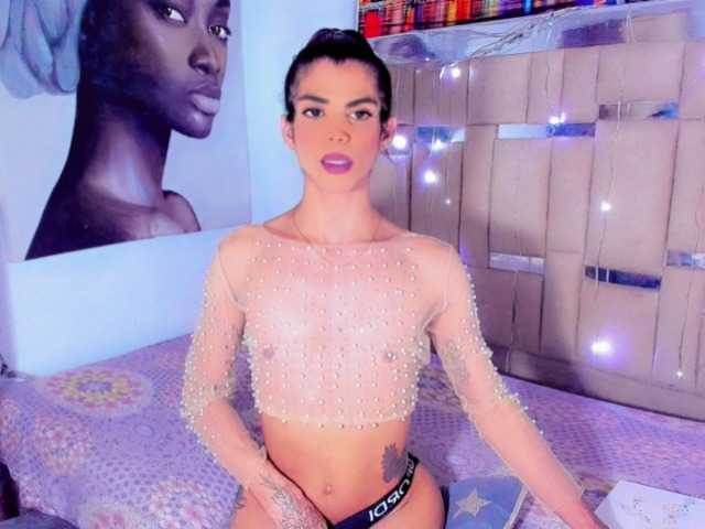 Live sex webcam photo for Latinabigcock #277659084