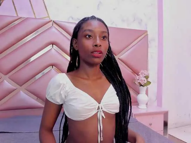 Live sex webcam photo for LatoyaFloyd #291207375