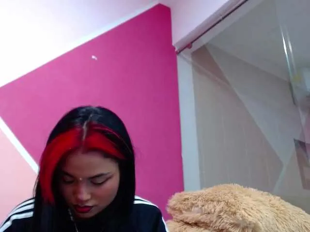 Live sex webcam photo for Laura-Castill #272523301