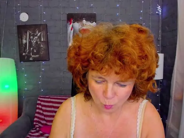 Live sex webcam photo for Laura-Gracy #275599941