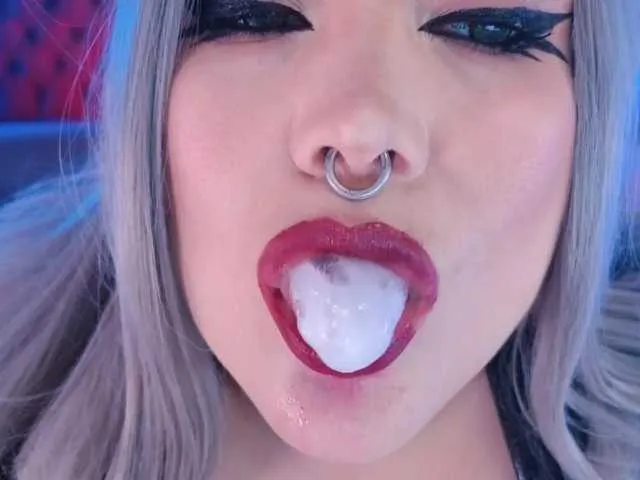 Live sex webcam photo for Laura-Wicked #289429011