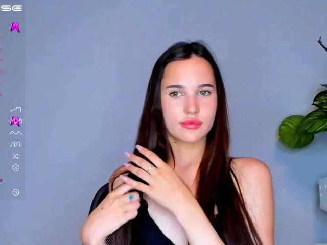 Live sex webcam photo for LauraAshleys #274198031