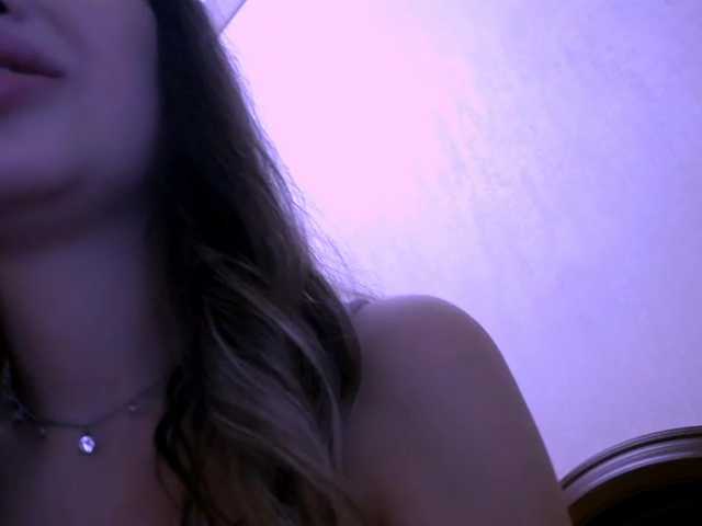 Live sex webcam photo for LauraBess #274045733