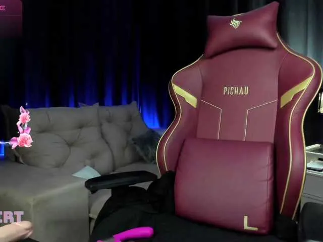 Live sex webcam photo for LauraColour #288039069