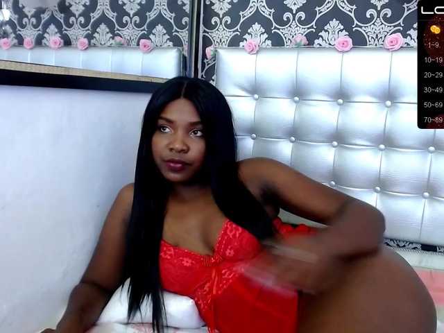 Live sex webcam photo for LauraLunaa #272416927