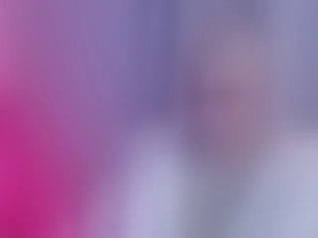 Live sex webcam photo for LauraR #292708510