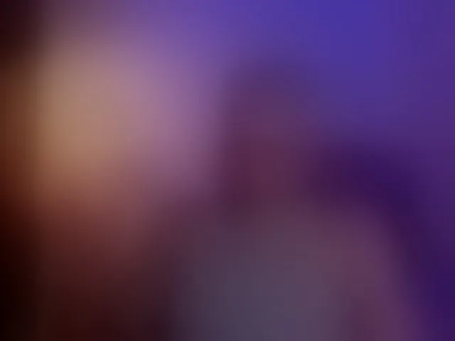 Live sex webcam photo for LauraR #293098459