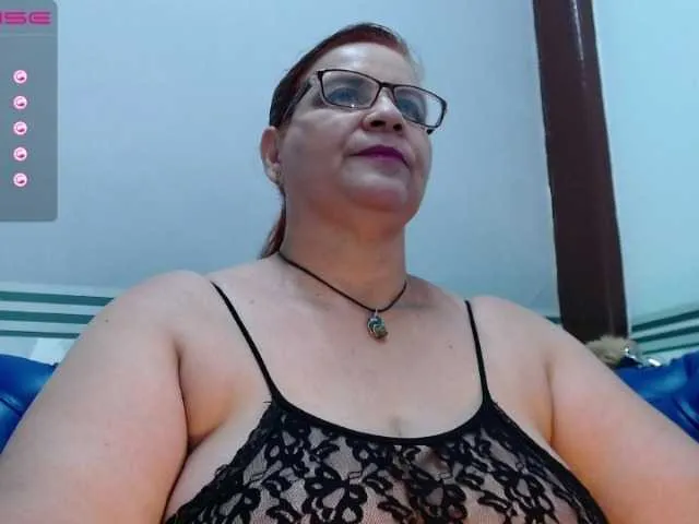 Live sex webcam photo for LauraRiley #271899021