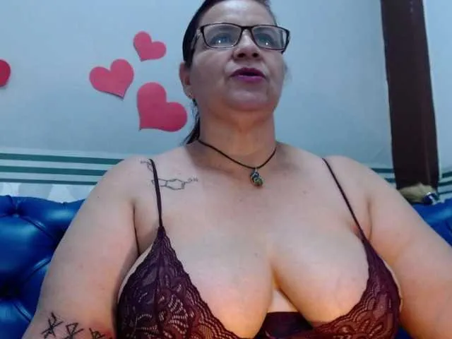 Live sex webcam photo for LauraRiley #272529850