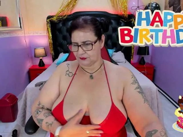 Live sex webcam photo for LauraRiley #273959492
