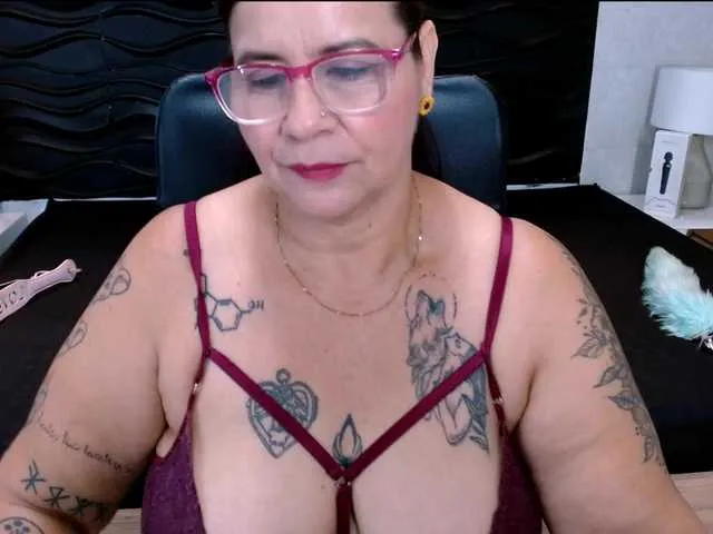 Live sex webcam photo for LauraRiley #292033454