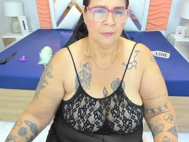 Live sex webcam photo for LauraRiley #293855889
