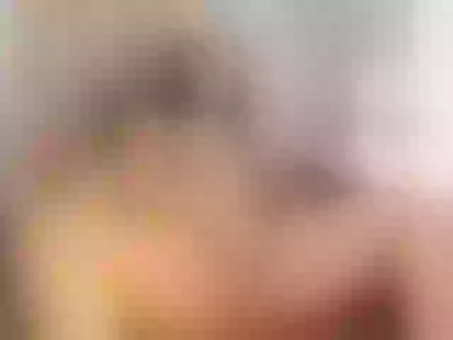 Live sex webcam photo for LauraSaenz01 #290660284