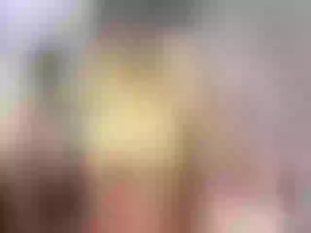 Live sex webcam photo for LauraSaenz01 #290834357