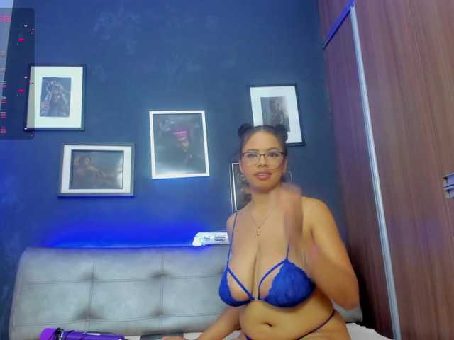 Live sex webcam photo for LauraSanchez1 #277477970