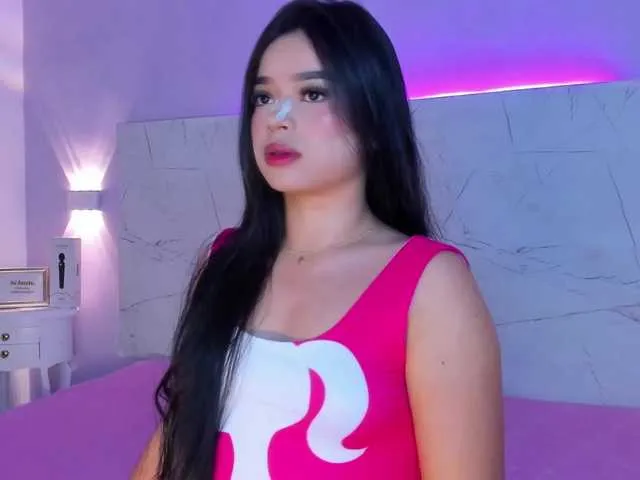 Live sex webcam photo for LauraSierra #290853498