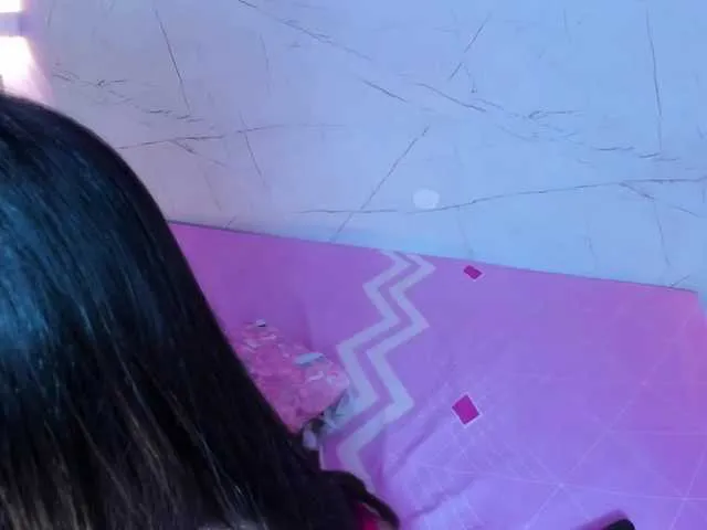 Live sex webcam photo for LauraSierra #290855522