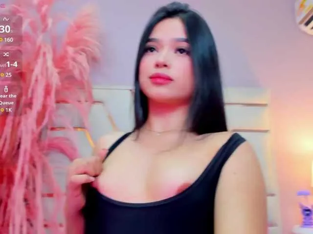 Live sex webcam photo for LauraSierra #290999563