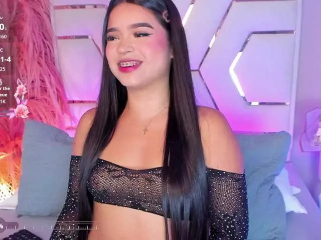 Live sex webcam photo for LauraSierra #291660928