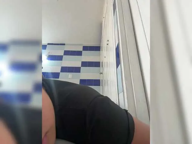 Live sex webcam photo for LauraSierra #291701941