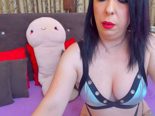 Live sex webcam photo for LauraSinFull #273772533