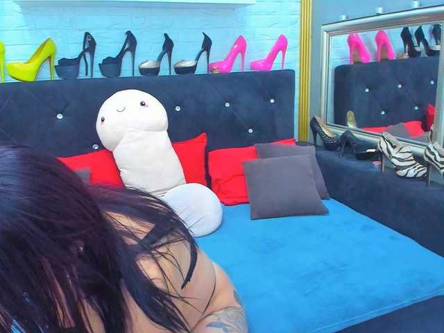 Live sex webcam photo for LauraSinFull #290143840