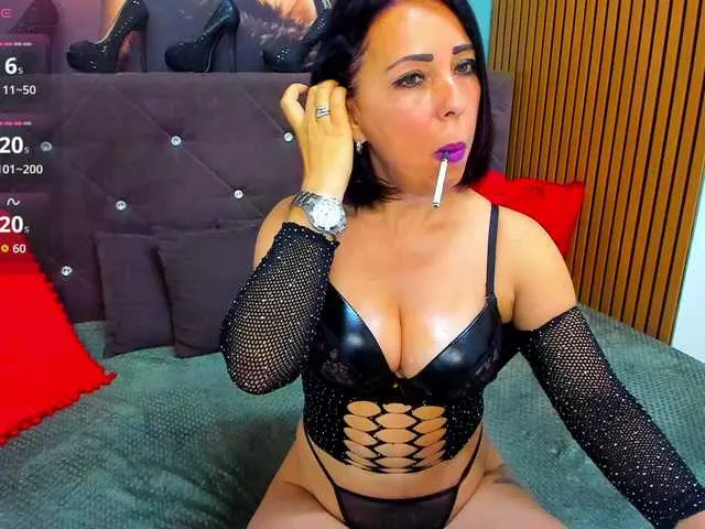 Live sex webcam photo for LauraSinFull #293929264