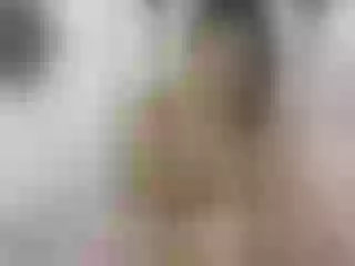 Live sex webcam photo for Lauratoro #146834877