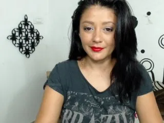 Live sex webcam photo for Lauratoro #148310667