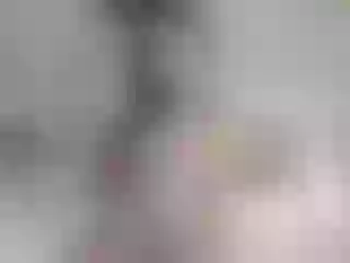 Live sex webcam photo for LauraVegaX #175067813