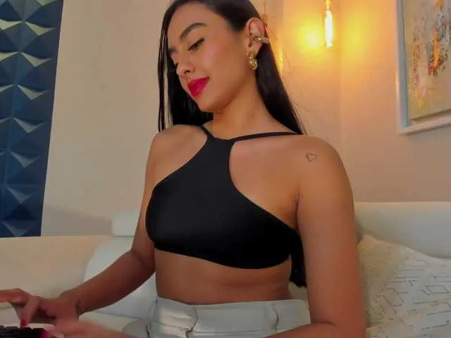 Live sex webcam photo for LauraVegaX #276580940