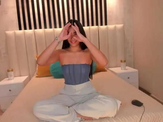 Live sex webcam photo for LauraVegaX #277010450