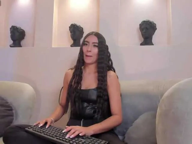 Live sex webcam photo for LauraVegaX #277206386