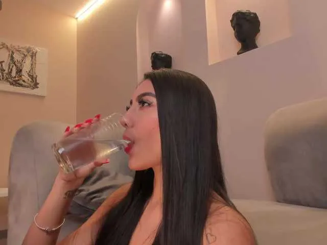 Live sex webcam photo for LauraVegaX #277271674