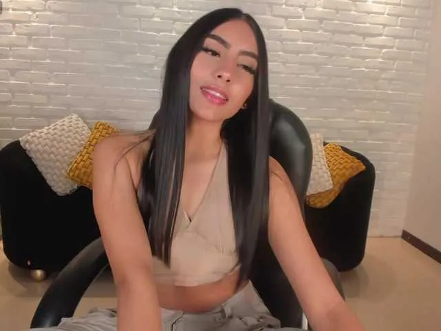 Live sex webcam photo for LauraVegaX #277340221