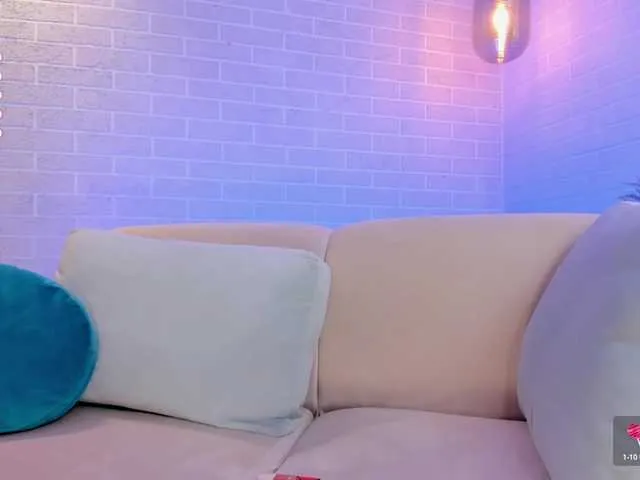 Live sex webcam photo for LauraVegaX #277384846